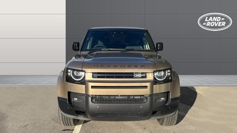 Land Rover Defender 3.0 D250 X-Dynamic SE 90 3dr Auto Diesel Estate